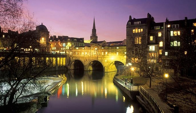 Windsor, Bath, Stonehenge and Salisbury on Boxing Day