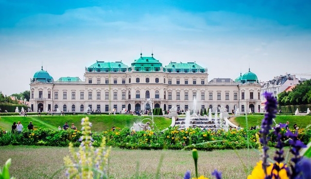 Discover Vienna’s most Photogenic Spots with a Local
