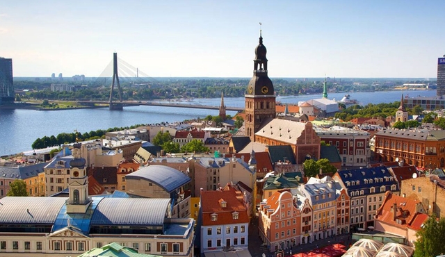Private Riga walking city tour