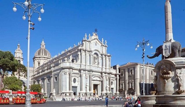 Catania Private Guided Walking Tour