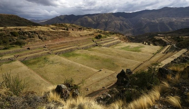 Private Tour: Tipon Inca Gardens, Huaro Church and Inca Sacred Stones
