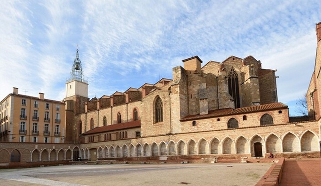 Explore Perpignan in 60 Minutes with a Local
