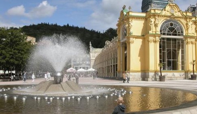 Karlovy Vary and Marianske Lazne Spa Towns Tour from Prague