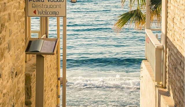 Explore Knossos and Free Time in Heraklion City — Crete