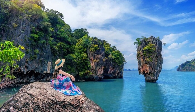 Private Charter Speedboat Phang Nga and Bond Island Voyage