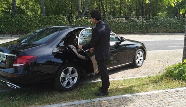 Private Transfer from Bilbao city to Pamplona