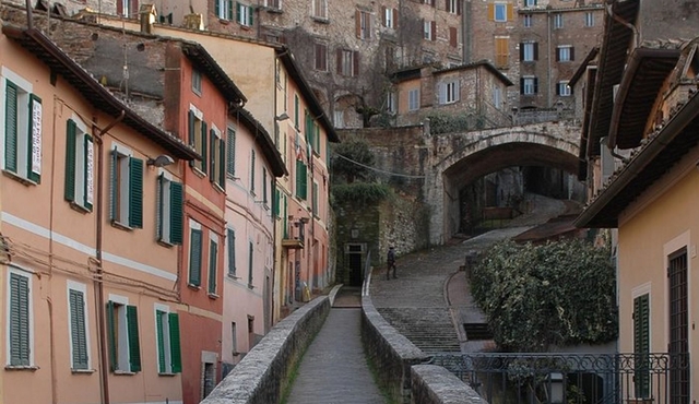 Perugia and Assisi Full‐Day Small‐Group Guided Full‐Day Tour