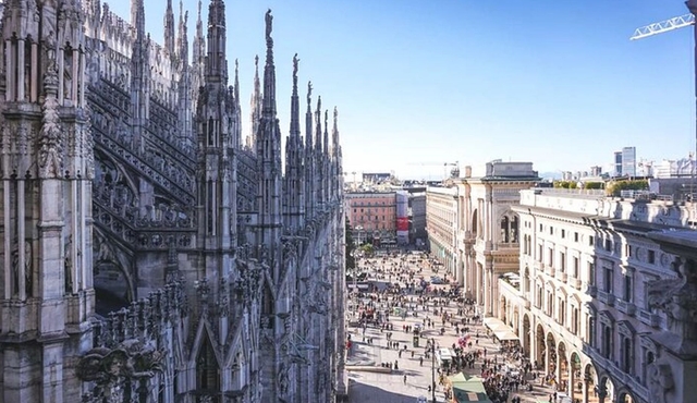 Private Walking City Tour in Milan