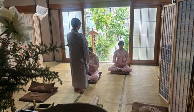 Osaka Temple Relaxation Massage and Zen Meditation <90min>