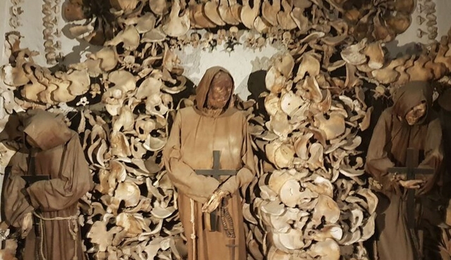 Rome’s Bone Chapel with Panoramic Transfer