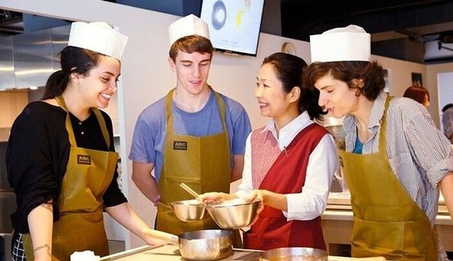 Fukuoka; Sushi Cooking Lesson at Japan's Leading Culinary School