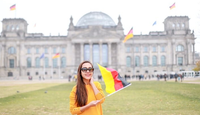 Berlin's most interesting political monuments tour