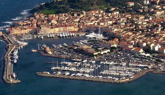 Day Trip to Hyères Le Lavandou and Saint Tropez from Marseille