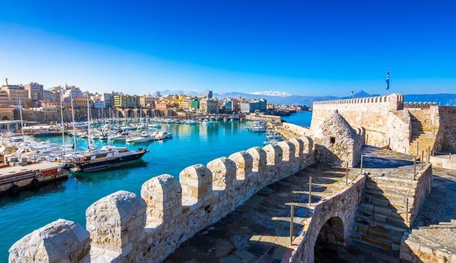 Crete Shore Trip & Knossos Palace from Heraklion (Iraklion) Port