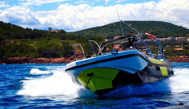 Boat tour from Fréjus — Calanques Estérel — 2h30