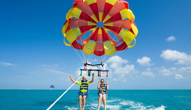 Parasailing from Santa Cruz de Tenerife