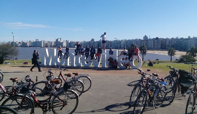 Montevideo City Small‐Group Bike Tour