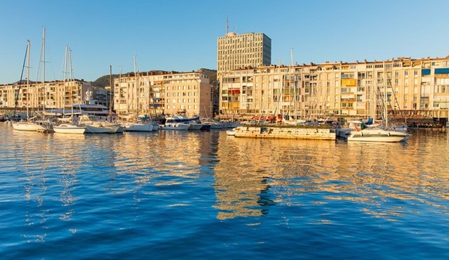 Toulon City History and Culinary Delights Walking Tour from port
