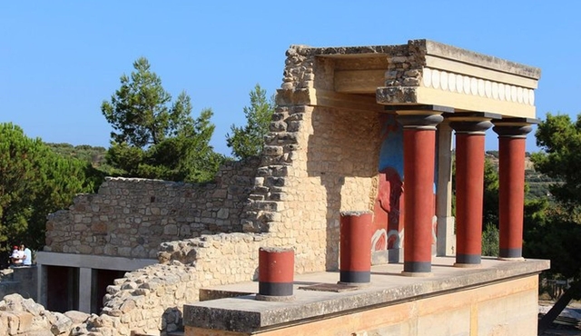Crete Combo Tour with Knossos Palace and Heraklion