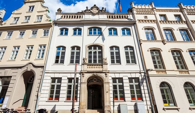 Private Tour of the Willy Brandt House and Historic Lubeck
