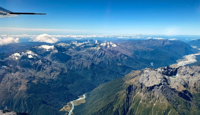 Milford Sounds — Fly / Nature Cruise / Fly — 11.30am includes picnic lunch