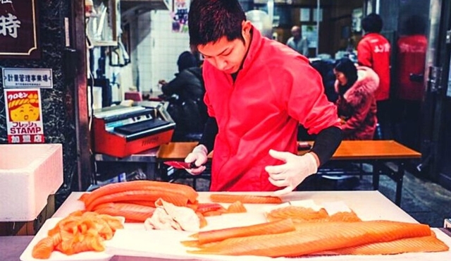 Osaka Small‐Group Kuromon Market Tasting Tour