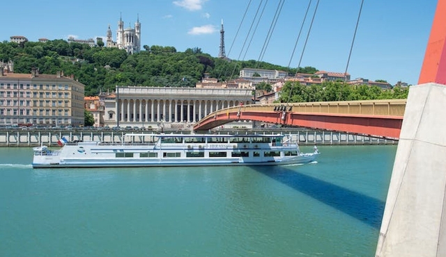 Lyon lunch cruise on the Hermès restaurant boat