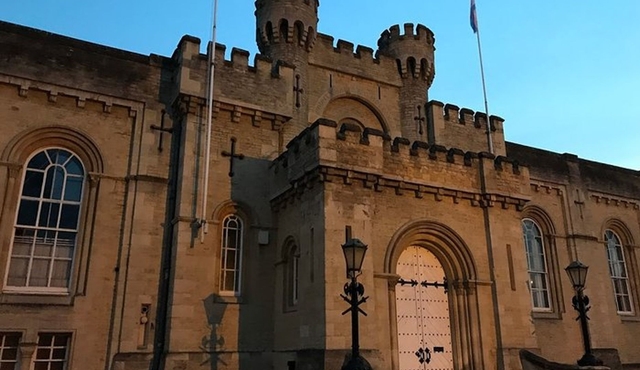 Oxford City Full‐Day Private Tour from London