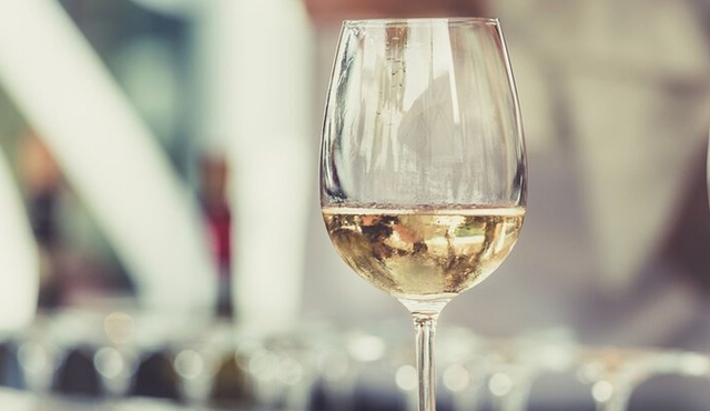 Luxembourg City Walking Tour with Wine Tasting