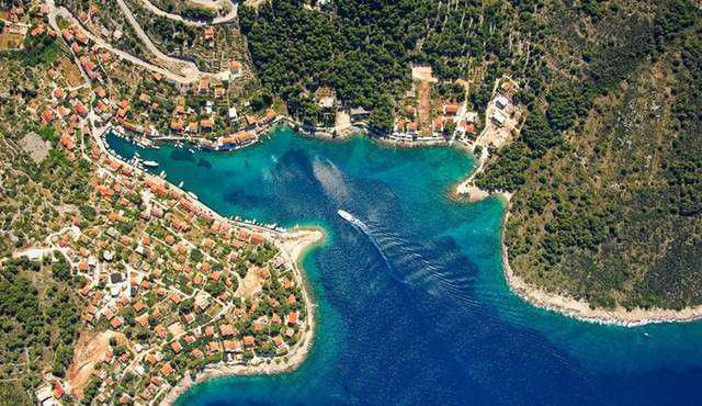 Split Blue Lagoon & Three Islands Private Half-Day Boat Cruise