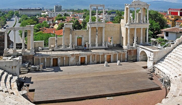 Plovdiv: Full‐Day Guided Tour from Sofia
