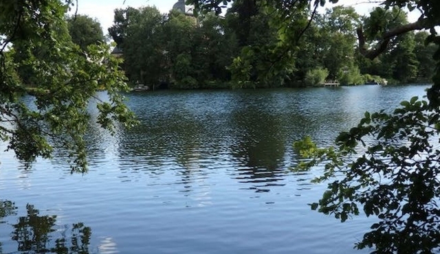 Guided bike tour from Berlin Wannsee to Potsdam