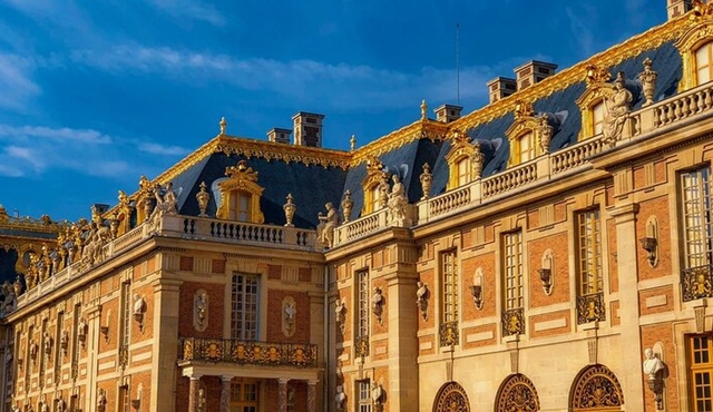 Paris Private Guided Nighttime Tour