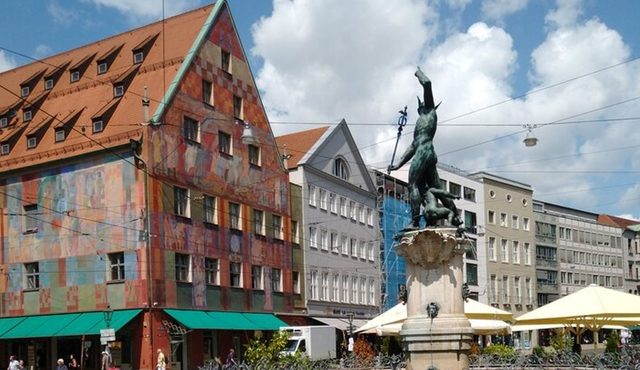 The Story of Jakob Fugger: A Self‐Guided Audio Tour through Medieval Augsburg