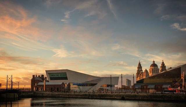 Private Tour of Liverpool with Guide and Vehicle