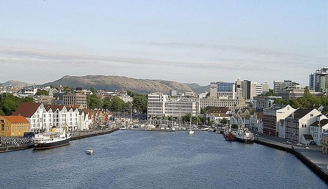 Stavanger: Customized Private Tour with a Local