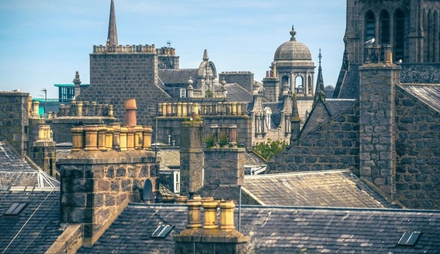 Welcome to Aberdeen: Private 2‐hour Highlights Walking Tour