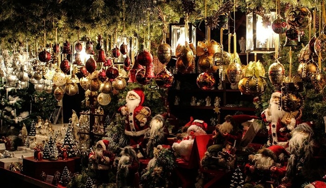 Düsseldorf Christmas Market Tour With A Professional Guide