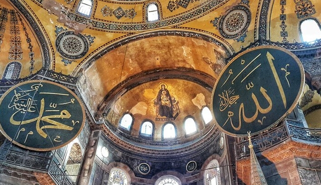 Istanbul Small‐Group Full‐Day Walking Tour with Hagia Sophia