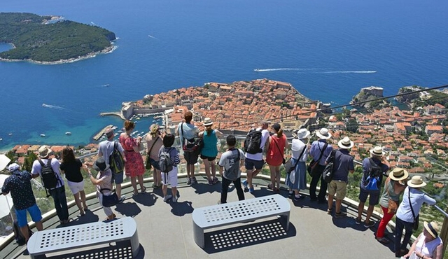 Private Cable Car — City Walking Tour and Walls in Dubrovnik