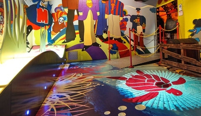Liverpool & The Beatles Tour from London