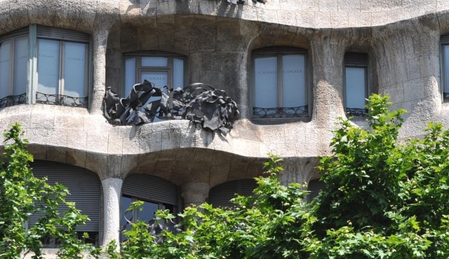 Barcelona & Gaudi. Regular Tour