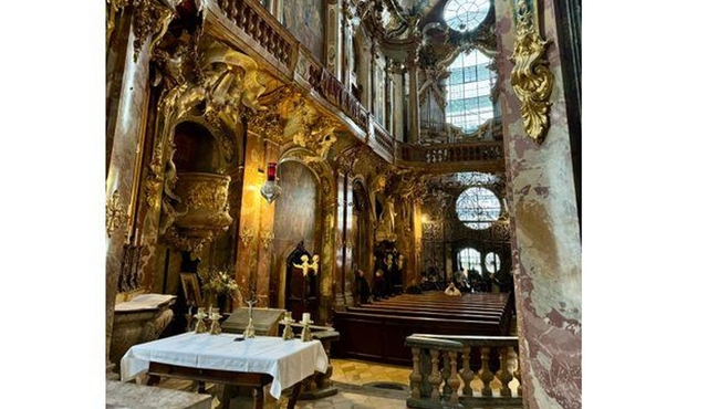 Spanische Gitarre & Bach‐Toccata in der Asamkirche München