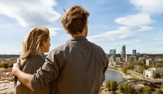 Romantic walking tour in Vilnius (with a private guide)