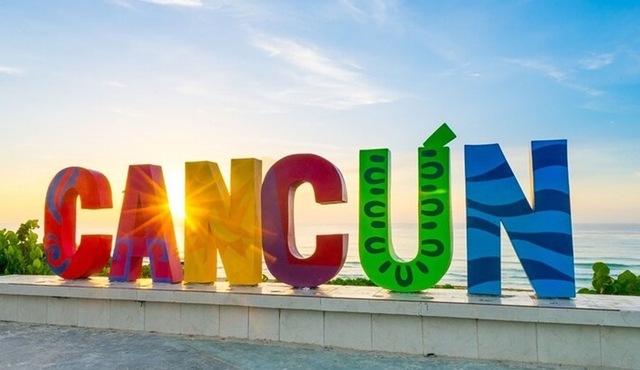 Guided Shopping Experience in Cancun
