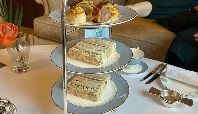 Harrogate Food & History Tour with local guide