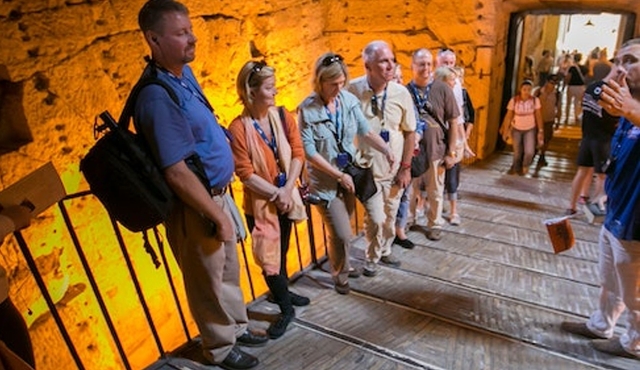 Rome: Small Group Angels & Demons Guided Tour + Private Transfers