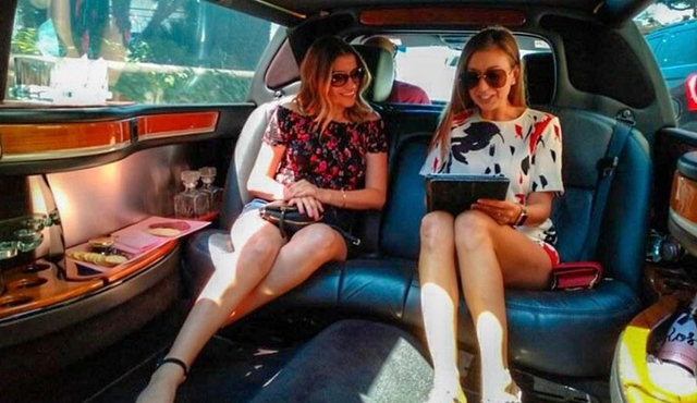 Beverly Hills and Hollywood Limousine Luxury Shopping Tour