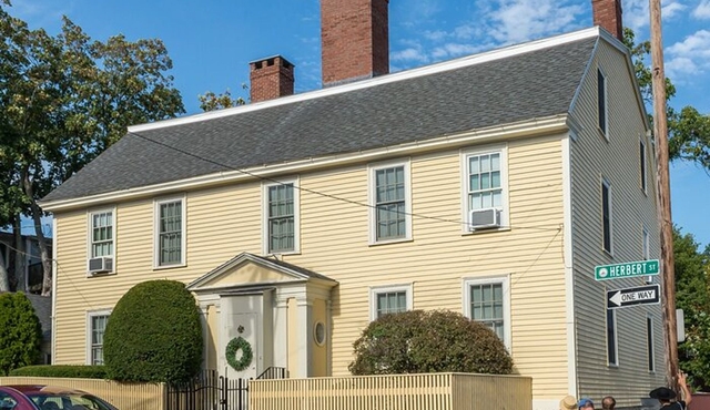 Salem Architecture Walking Tour with Historian Guide