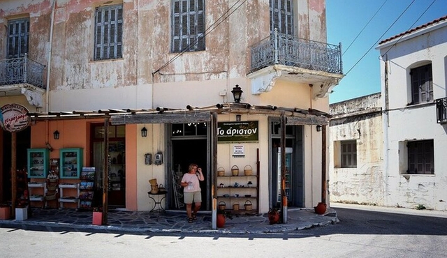 Guided Walking Tour in Athens